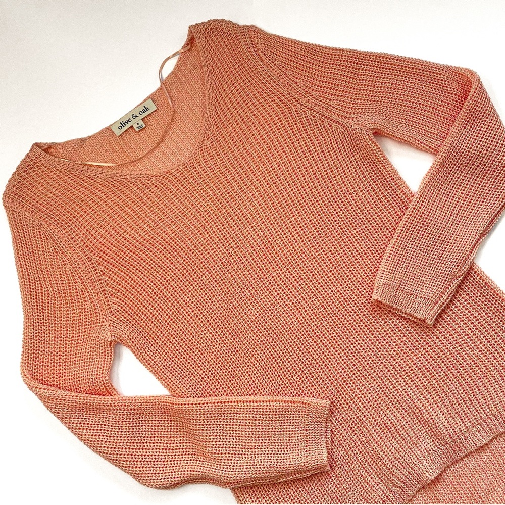 Olive and Oak Peack Knit Sweater